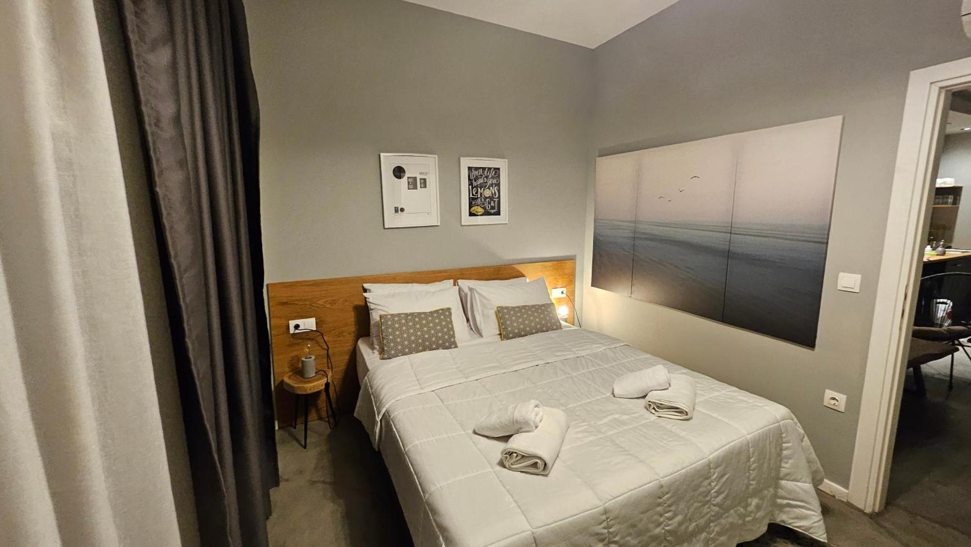 A Place 4 U Below Acropolis Apartment Athena Bagian luar foto